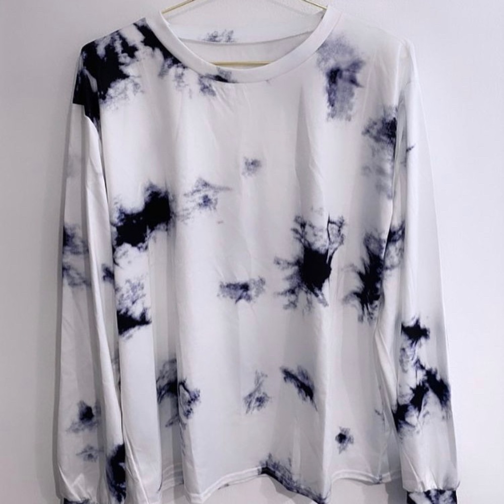 ☁️ Tie-dye shirts ☁️